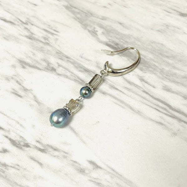 Gray Freshwater Pearl & Black Diamond Crystal on Silver