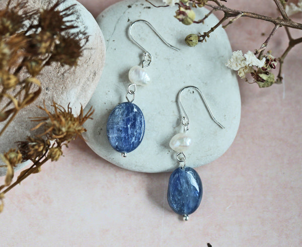 Kyanite and Freshwater Pearl Earring
