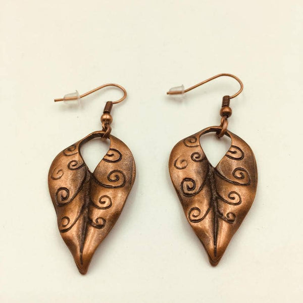 Celtic Swirl Open Leaf Earring : Silver Plated