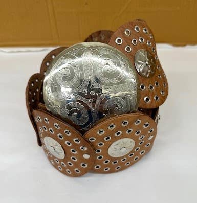 Leather belt disc shape