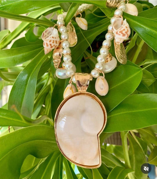 Seashell and Pearl Beach Necklace