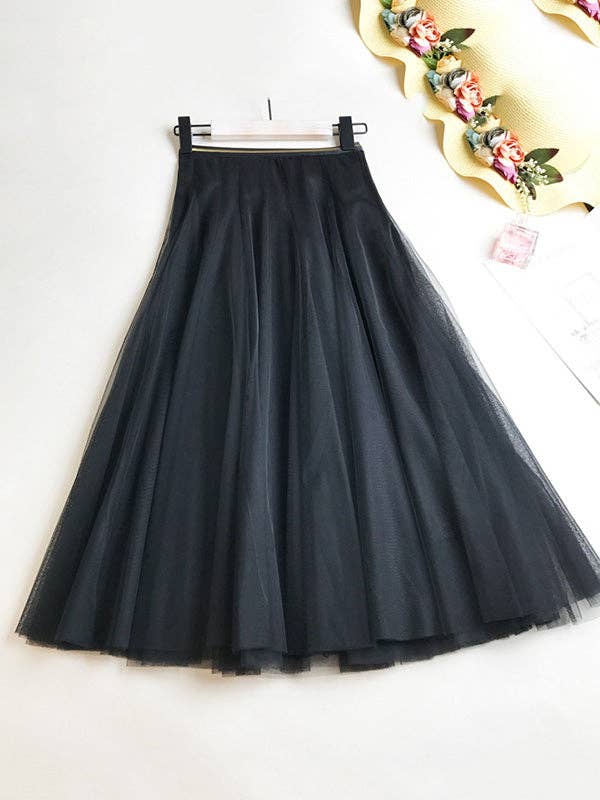 Solid Color Loose Elastic-Waist Mesh Skirt: BLACK / FREE SIZE
