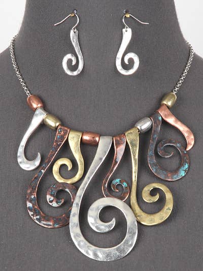 Tri Color Metal Style Necklace Set