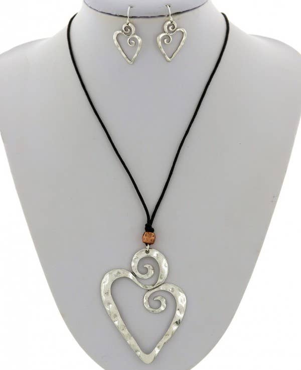 FR2882 Silver Burnished Swirling Heart 19" Cord Pendant Set