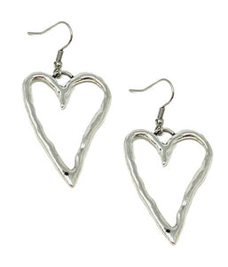 ( G885 )  HEART EARRING