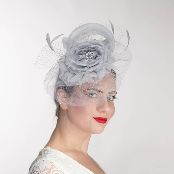 5830C Flower Adorned Crinoline Comb Fascinator Cocktail Hats: SILVER / Crinoline