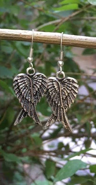 5V27 Wing earring, silver plated