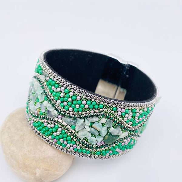 Bohemian Handmade Gravel Beads Magnetic Buckle Bangle: 4
