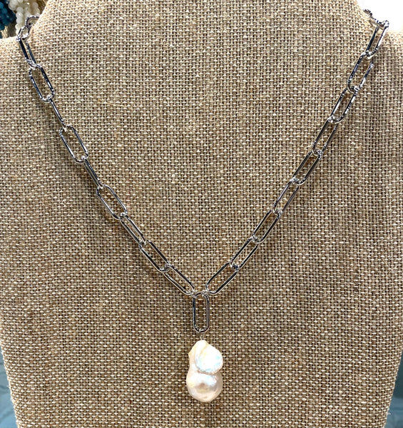 #1057 Large Link Chain with Baroque Drop =: Gold