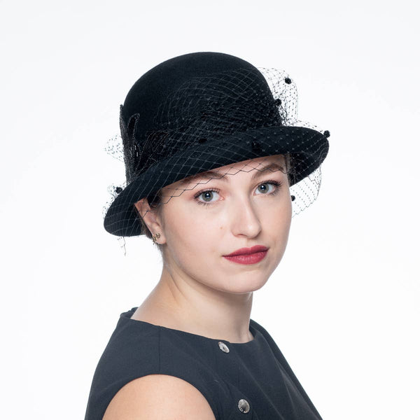 400802 Veil Cloche Wool Felt Women's Dress Hats: RED/BLACK / Felt