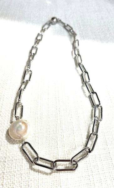 #1118-Single Strand Paperclip Necklace with Coinpearl: Gold