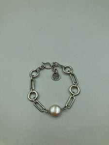 1VD1 Flat, round f.w.pearl silver plated bracelet