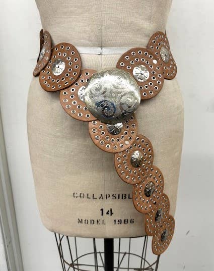 Leather belt disc shape