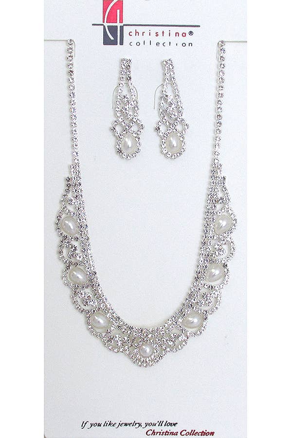 Rhinestone and Pearl Necklace Set
