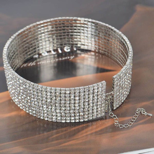 Flashy Diva Choker Necklace: Gold