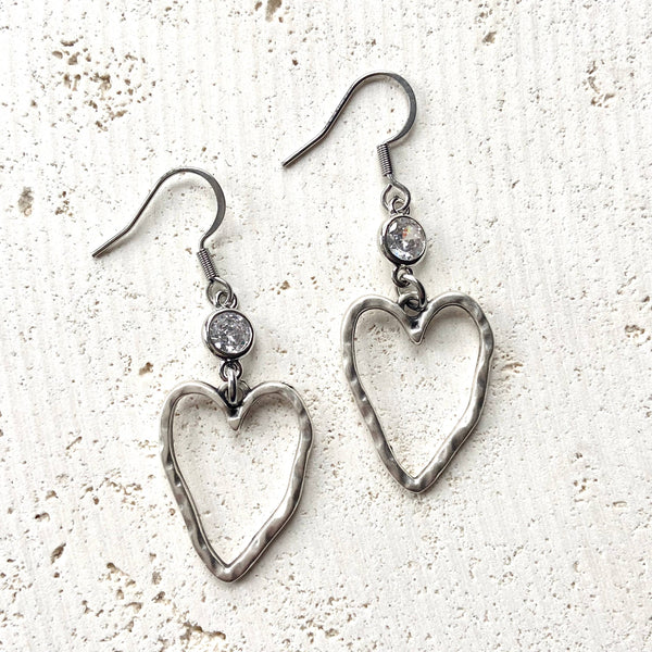 Heart Earrings Artisan Jewelry Boutique Salon Style: Simple no crystal connector