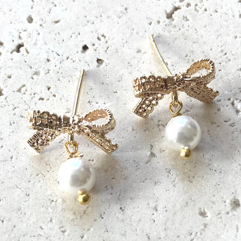Bow ribbon lace jewelry shell pearl post stud earrings