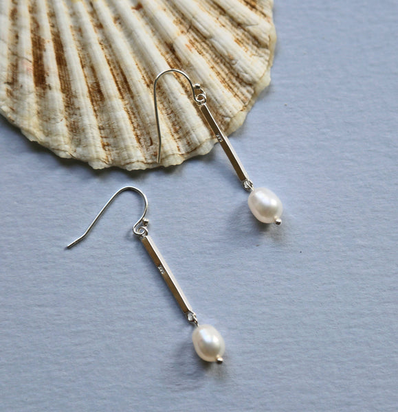 Sterling bar Linear Pearl Drop