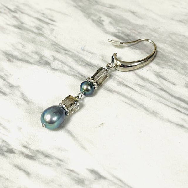 Gray Freshwater Pearl & Black Diamond Crystal on Silver