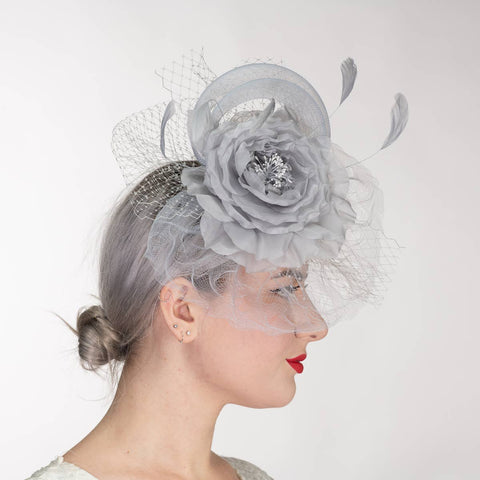 5830C Flower Adorned Crinoline Comb Fascinator Cocktail Hats: SILVER / Crinoline