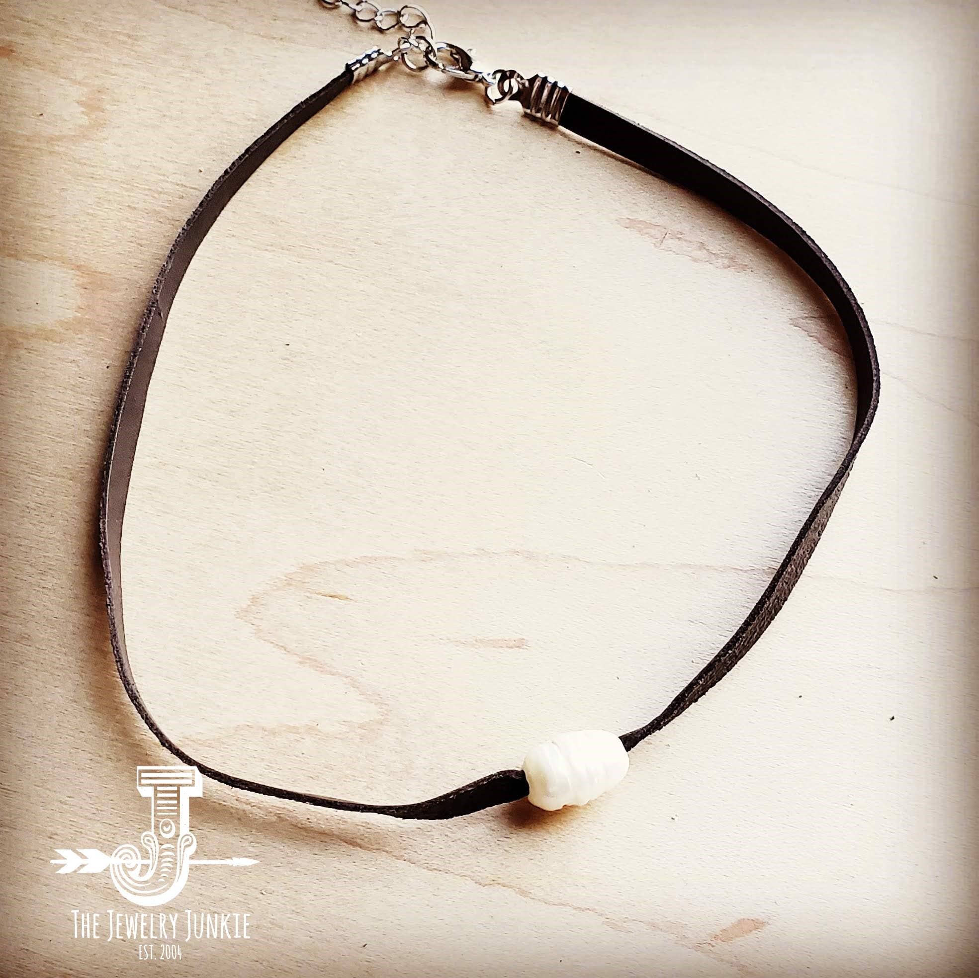 Floating Pearl on Brown Leather Choker Necklace 229r